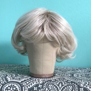 Toni Brattin Wig